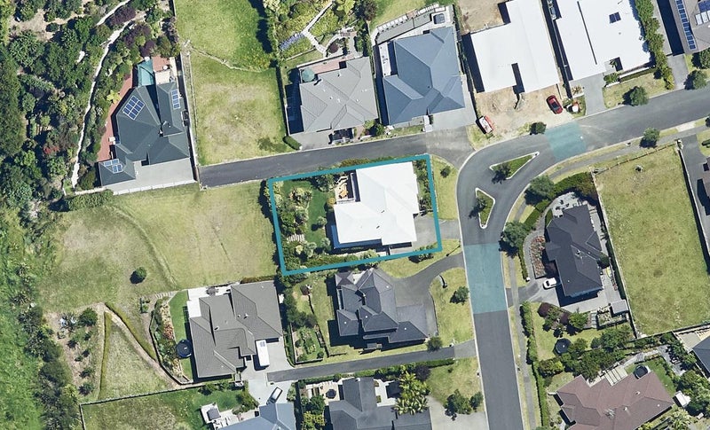 60 Sereno Vista, Bellevue, Tauranga - Carousel 1