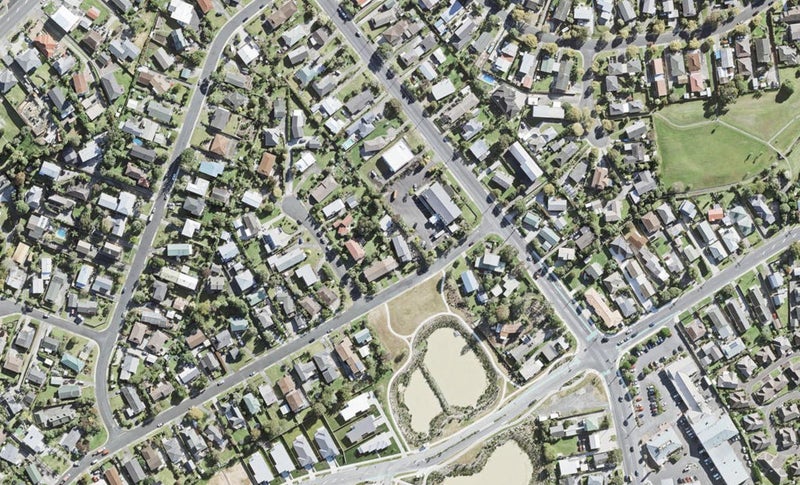 3/4 Albatross Road, Red Beach, Whangaparāoa - Carousel 1