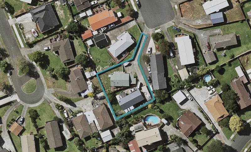 19A Leila Place, Clover Park, Auckland - Carousel 1