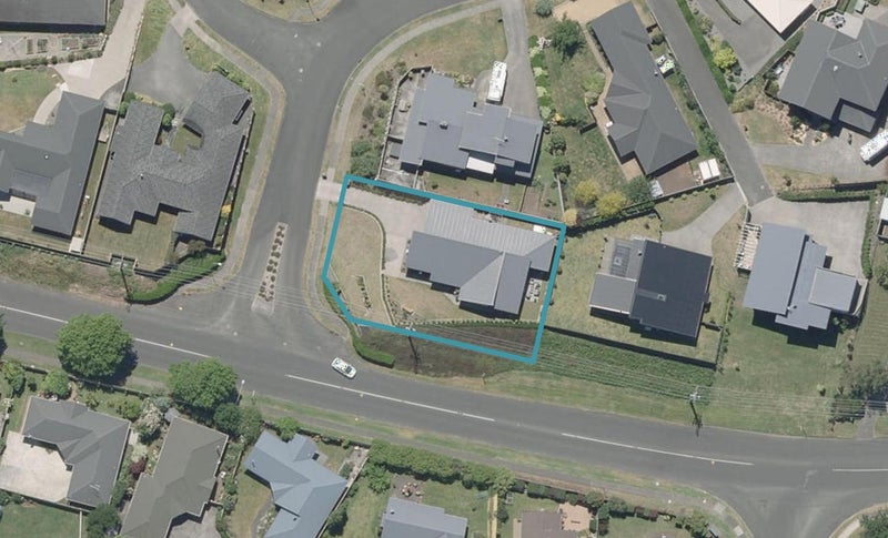 2 Lithgow Drive, Otamatea, Whanganui - Carousel 1