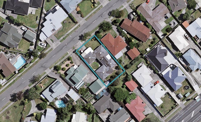 32 Upham Crescent, Taradale, Napier - Carousel 1