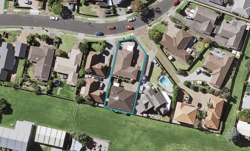 1/11 Britannia Place, Half Moon Bay, Auckland - Carousel 1