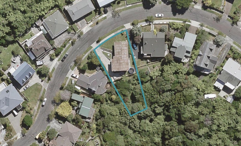 26 Stanhope Grove, Korokoro, Lower Hutt - Carousel 1