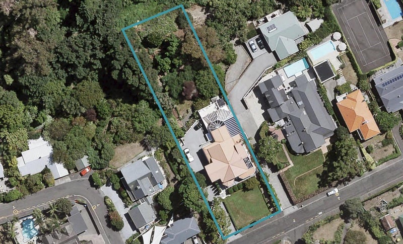15 Cobden Road, Bluff Hill, Napier - Carousel 1