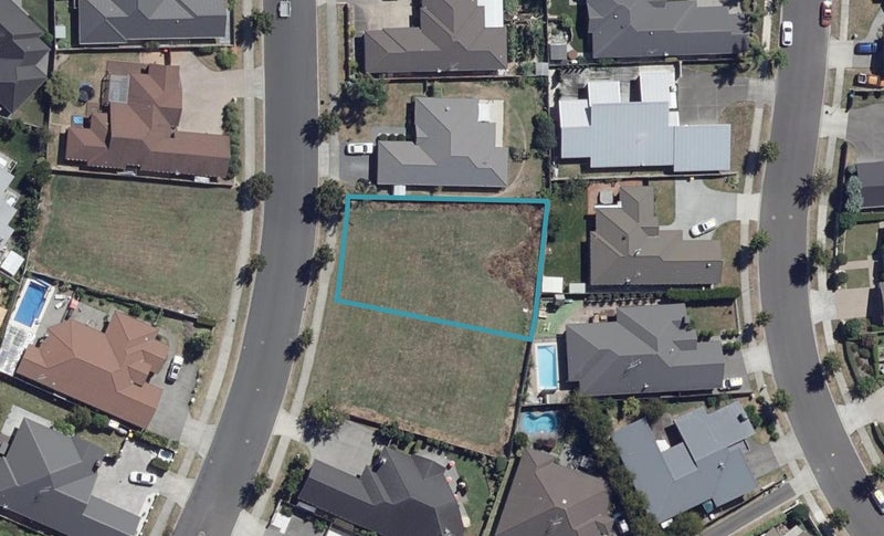 111 Huntington Drive, Huntington, Hamilton - Carousel 1