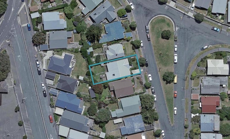 49 Palm Avenue, Lyall Bay, Wellington - Carousel 1