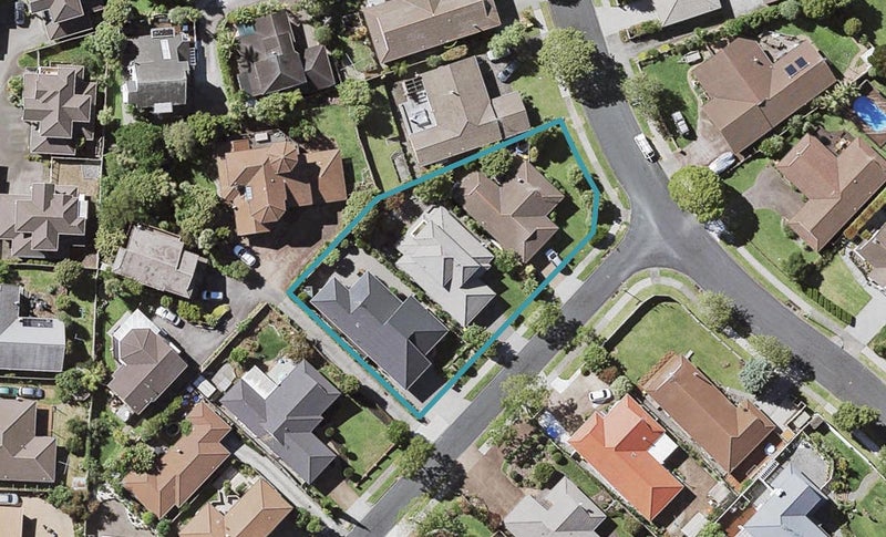 1 Perendale Close, Somerville, Manukau - Carousel 1