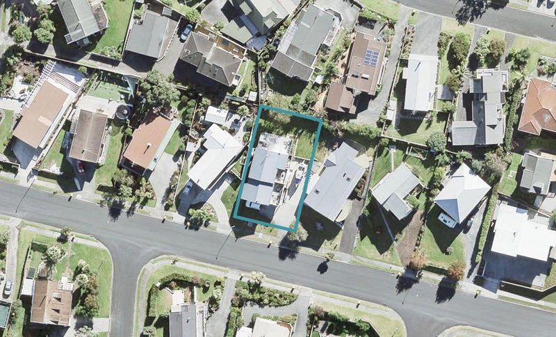 16 Tamatea Drive, Snells Beach, Snells Beach - Carousel 1