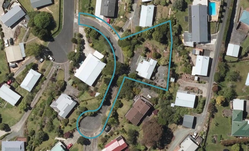 11 Tikorangi Place, Morningside, Whangarei - Carousel 1
