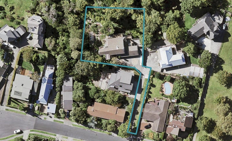 35 Charles Dickens Drive, Mellons Bay, Auckland - Carousel 1