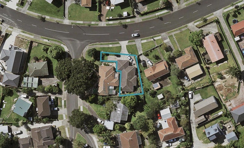 31 Charntay Avenue, Clover Park, Auckland - Carousel 1
