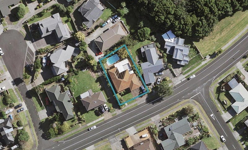 78 Eugenia Rise, Totara Heights, Auckland - Carousel 1