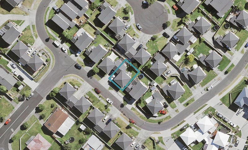 27 Brashier Circle, Sunnyvale, Auckland - Carousel 1