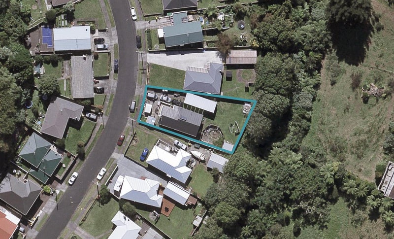 37 Pembroke Street, Westown, New Plymouth - Carousel 1