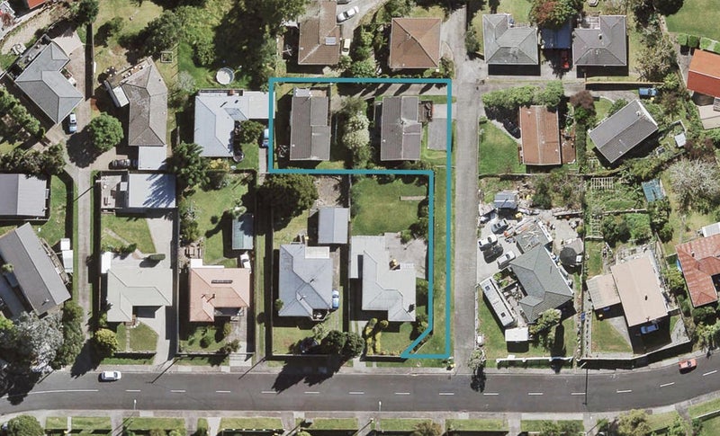 1/32A Helena Street, Massey, Auckland - Carousel 1