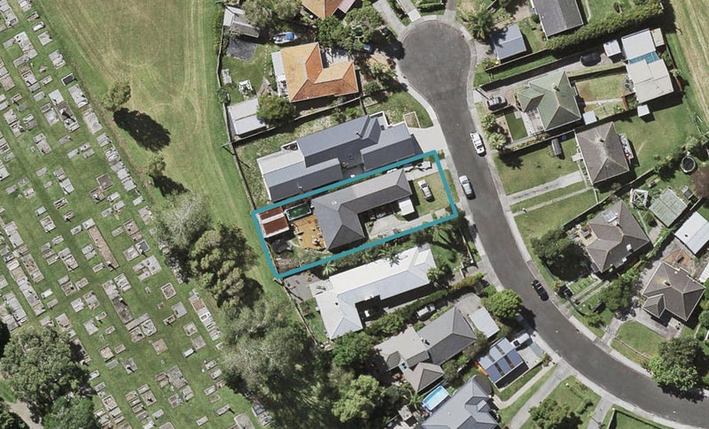 53 Philomel Crescent, Bayswater, Auckland - Carousel 1