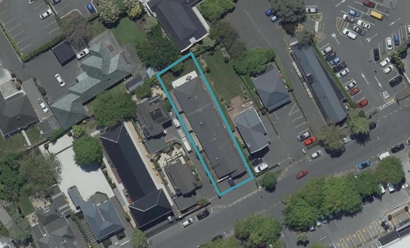 2/135 Aikmans Road, Merivale, Christchurch - Carousel 1
