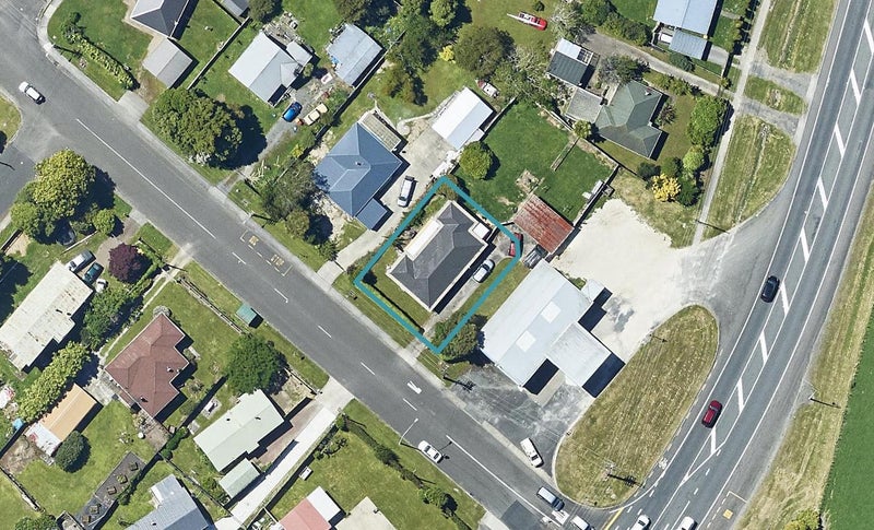 1 Lee Road, Hannahs Bay, Rotorua - Carousel 1