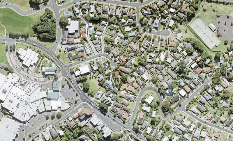 13 Tower Hill, Stanmore Bay, Whangaparaoa - Carousel 1