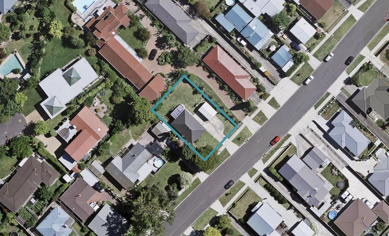 9 Forward Street, Greenmeadows, Napier - Carousel 1