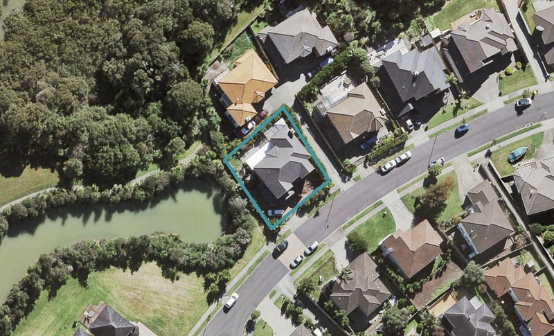 31 Vinewood Drive, Albany, Auckland - Carousel 1