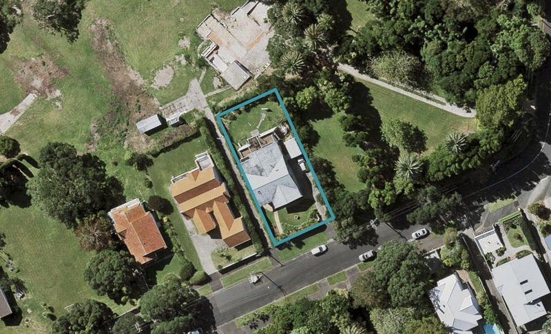 74 Stanley Point Road, Stanley Point, Auckland - Carousel 1