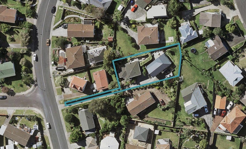 2/7 Athena Drive, Tōtara Vale, Auckland - Carousel 1