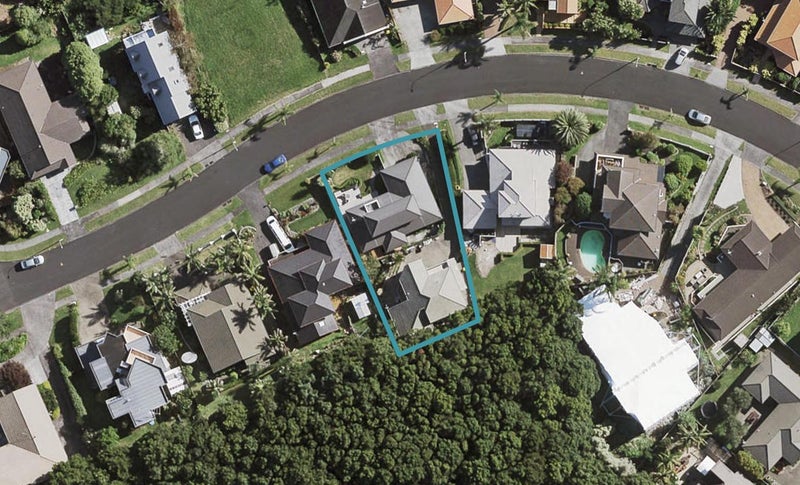 2/14 Silkwood Grove, Totara Heights, Auckland - Carousel 1