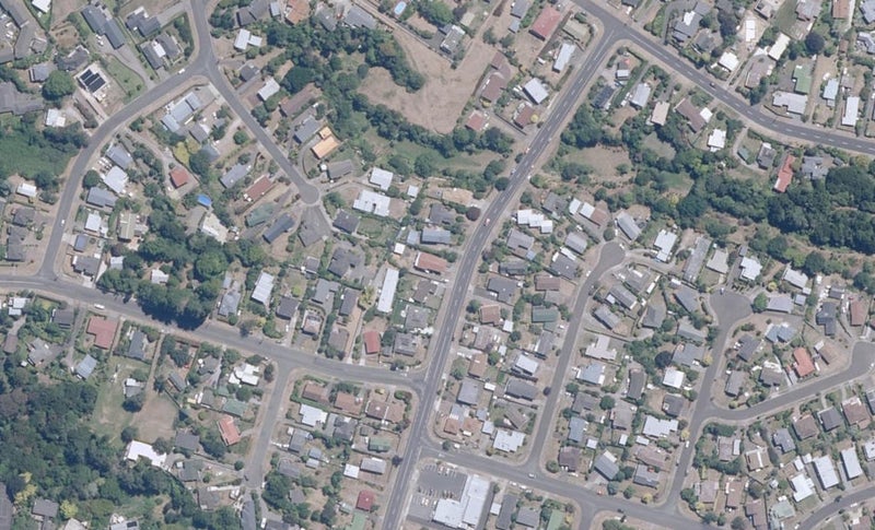21 Richmond Avenue, Richmond Heights, Taupo - Carousel 1