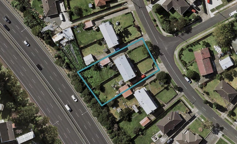 29 Sandbrook Avenue, Ōtara, Auckland - Carousel 1