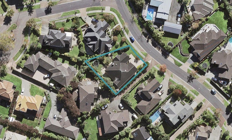 9 Scarlet Oak Drive, Schnapper Rock, Auckland - Carousel 1