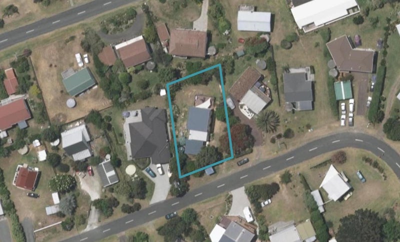 9 Awatea Street, Mangawhai Heads, Mangawhai - Carousel 1