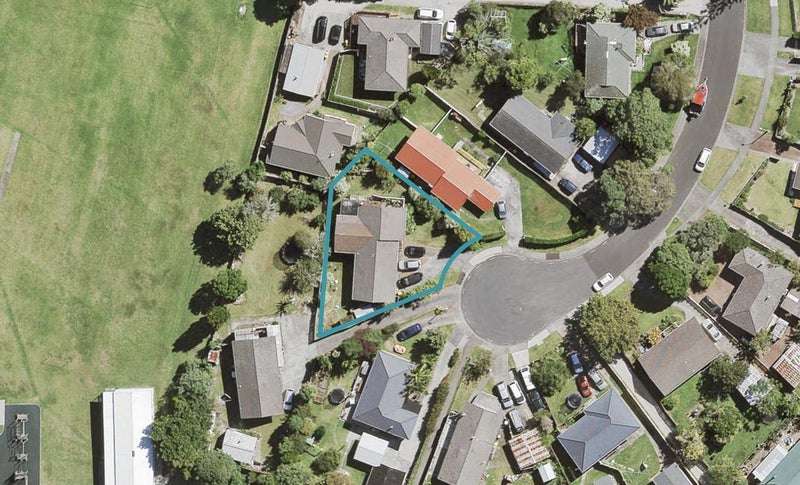 27 Roick Parade, Glen Eden, Auckland - Carousel 1