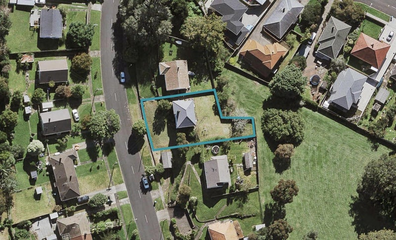 61 McCullough Avenue, Mount Roskill, Auckland - Carousel 1