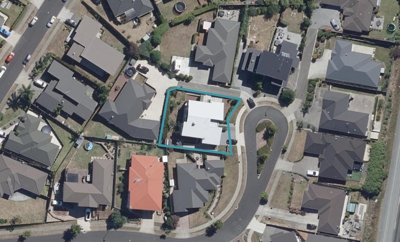 9 Alford Place, Huntington, Hamilton - Carousel 1