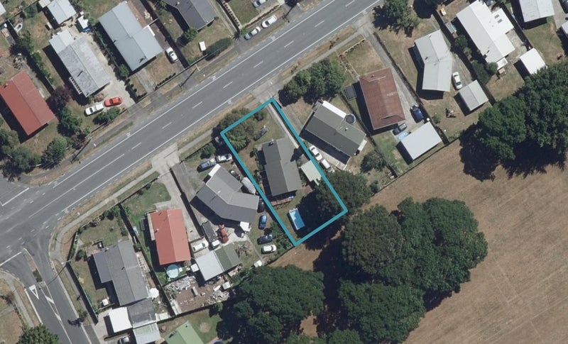 113 Collins Road, Melville, Hamilton - Carousel 1