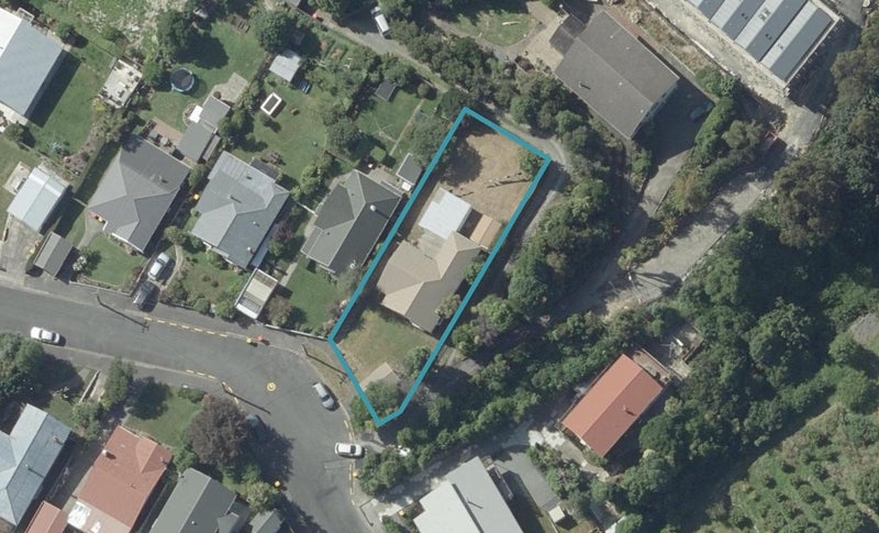 15 Milburn Street, Corstorphine, Dunedin - Carousel 1