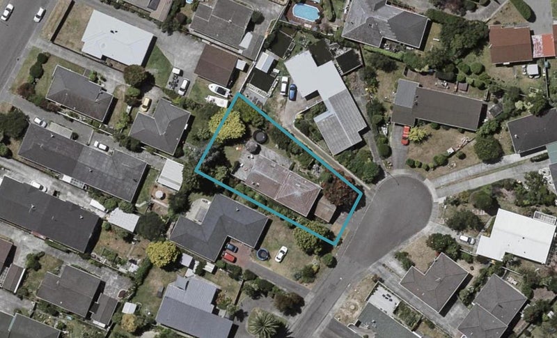 9 Kingswood Grove, Raumati Beach, Paraparaumu - Carousel 1