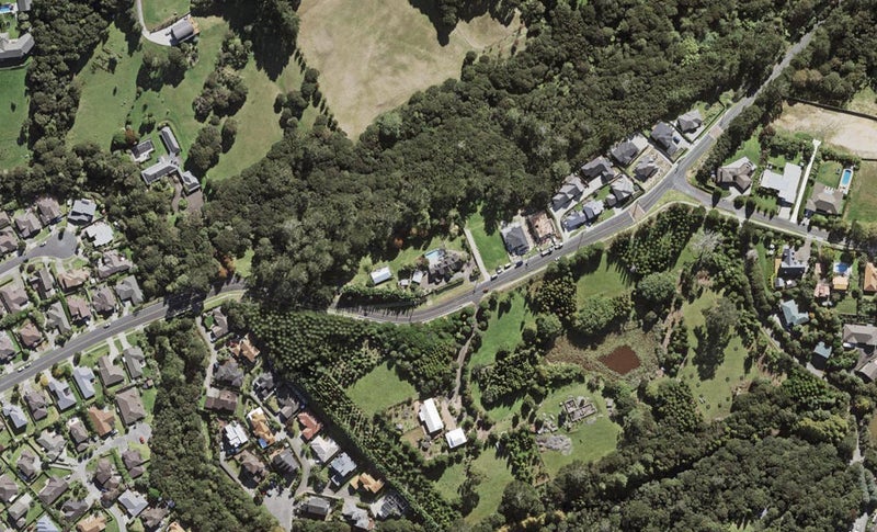 90 Kyle Road, Greenhithe, Auckland - Carousel 1