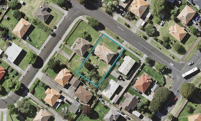 40 Stewart Avenue, Panmure, Auckland - Carousel 1