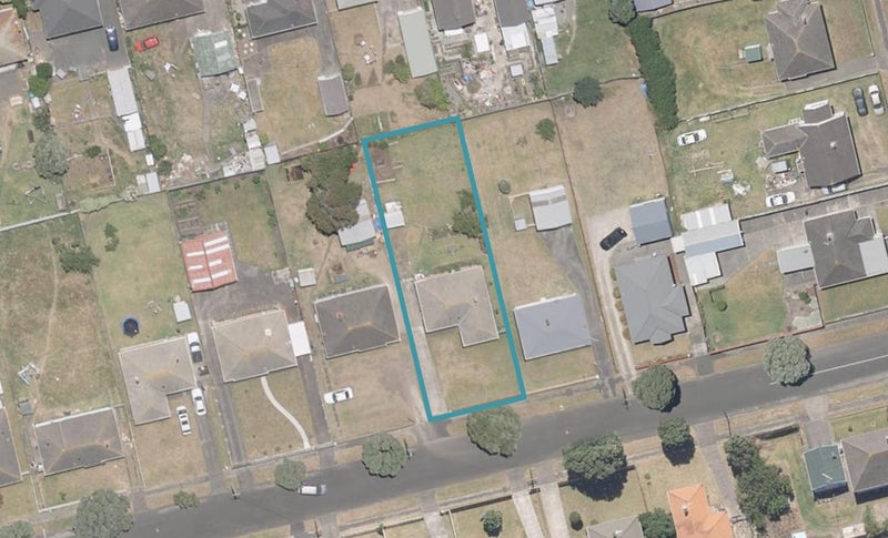 6 Maire Street, Gonville, Whanganui - Carousel 1