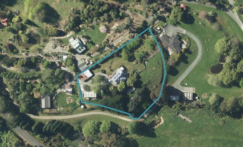 232 Westdale Road, Redwood Valley - Carousel 1