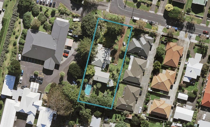 12 Erson Avenue, Royal Oak, Auckland - Carousel 1