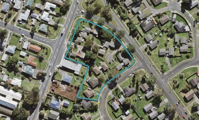 4/3 Cessna Crescent, Mangere, Auckland - Carousel 1