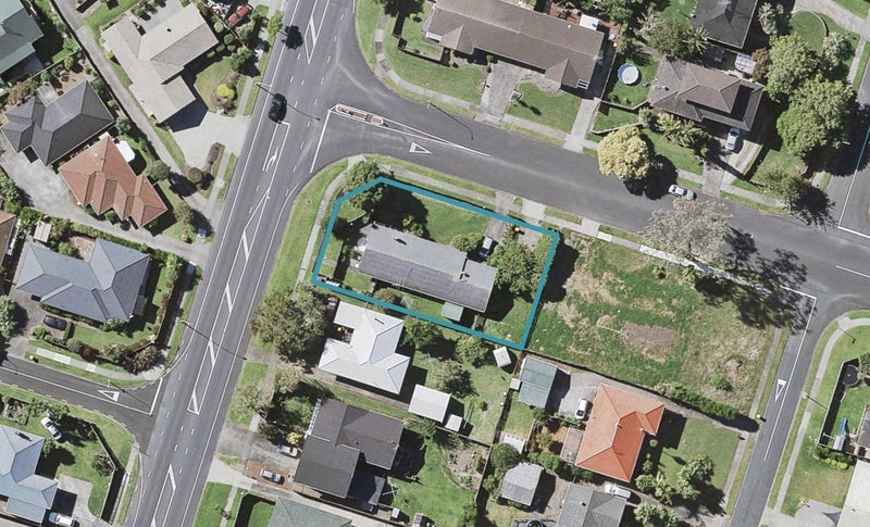 1 Kurnell Drive, Botany Downs, Auckland - Carousel 1
