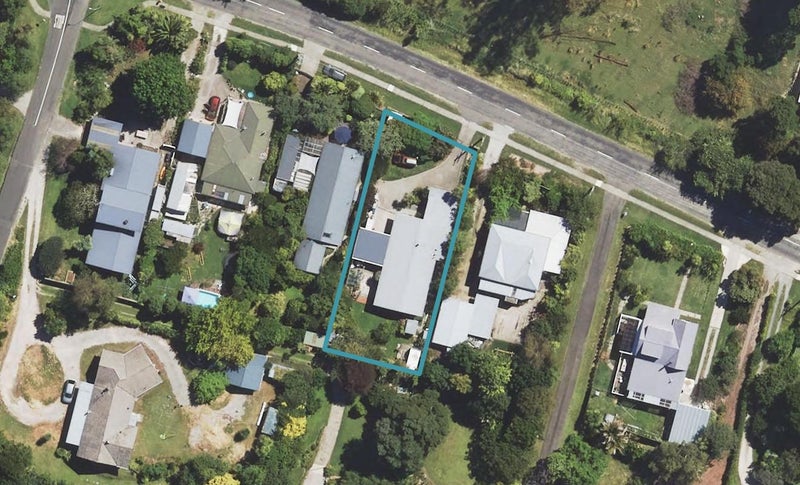 17 Riverside Road, Whataupoko, Gisborne - Carousel 1