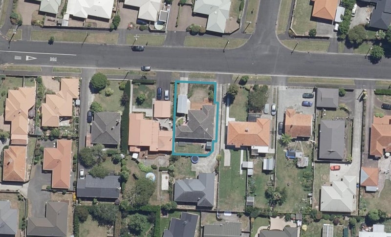 8 Pearsons Avenue, Claudelands, Hamilton - Carousel 1