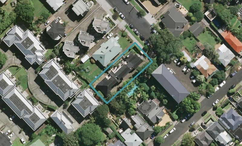 9C Lauriston Avenue, Remuera, Auckland - Carousel 1