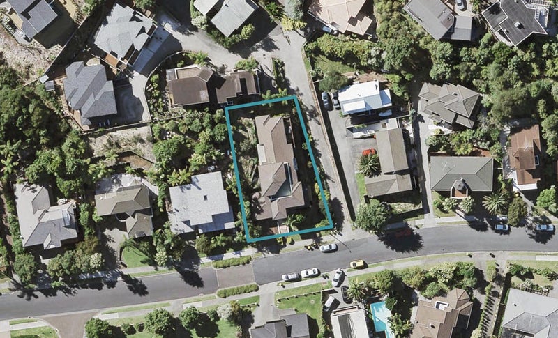 37 Penguin Drive, Murrays Bay, Auckland - Carousel 1