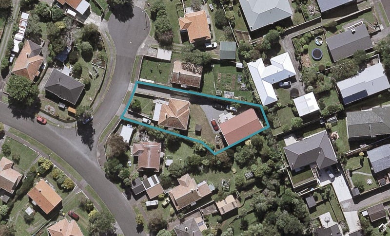 4 Tor Street, Westown, New Plymouth - Carousel 1